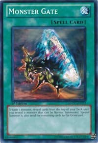 Monster Gate: Structure Deck: Dragons Collide