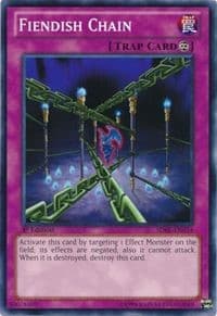 Fiendish Chain: Structure Deck: Saga of Blue-Eyes White Dragon