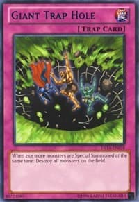 Giant Trap Hole (Blue): Duelist League Promo